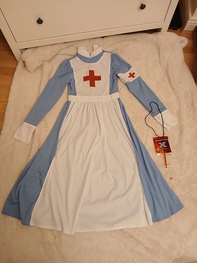 Nurse Halloween costume Adult teen with fake blood