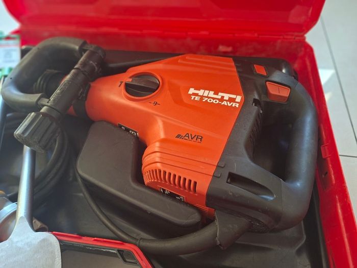 Hilti TE 700-AVR Sds Max Breaker 110v "Serviced"