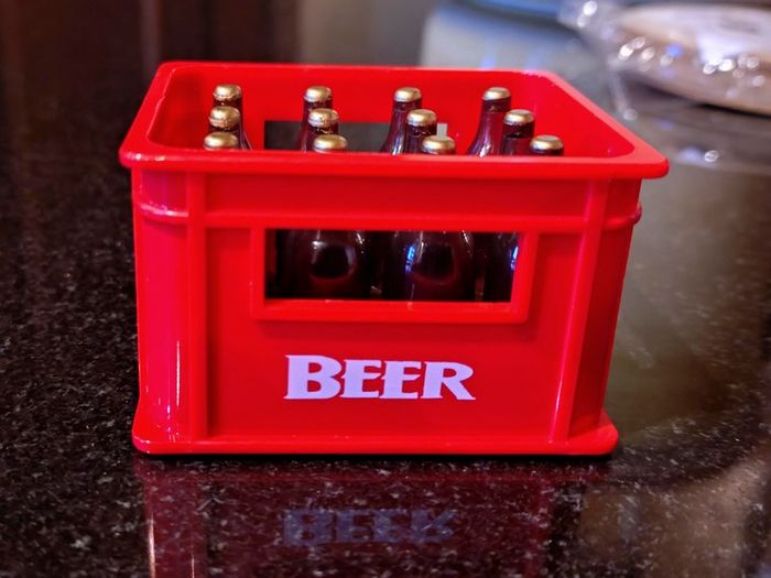 Small Beer Crate Bottle Opener, With Magnet (brand New).