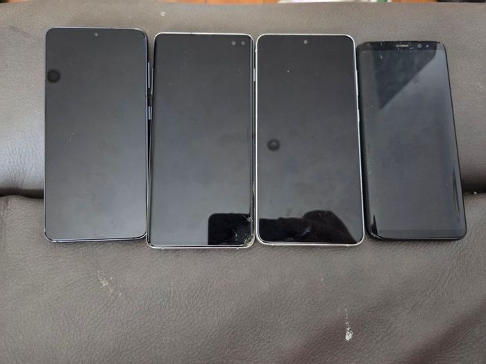 Samsung Phones x4