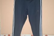 womens Adidas high waisted 3 quarter length leggings shorts Size Large 16-18 navy