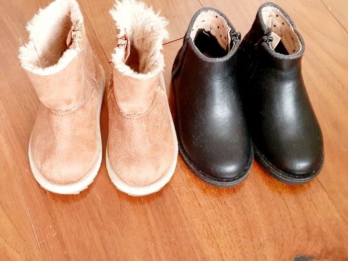 Baby Girl Winter/Christmas Boots - size UK 4/ EU 20