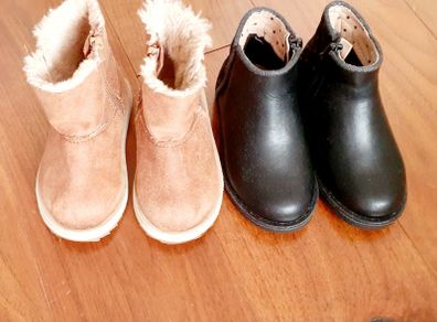 Baby Girl Winter/Christmas Boots - size UK 4/ EU 20