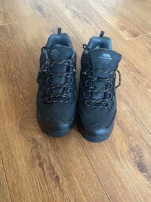 Treapass Hiking Shoes