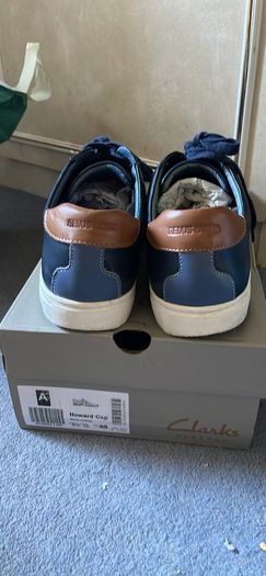 shoes (size 42)