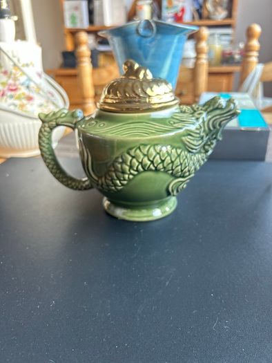 Carolyn Donnelly Tea Pot