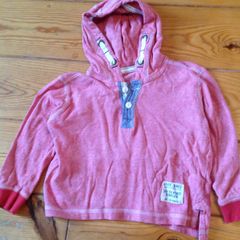 Lovely Hooded Top Age 2-3