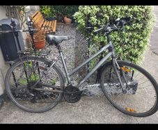 trek ladies hybrid