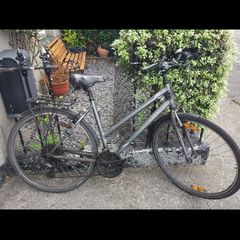 trek ladies hybrid