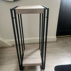 Plant table