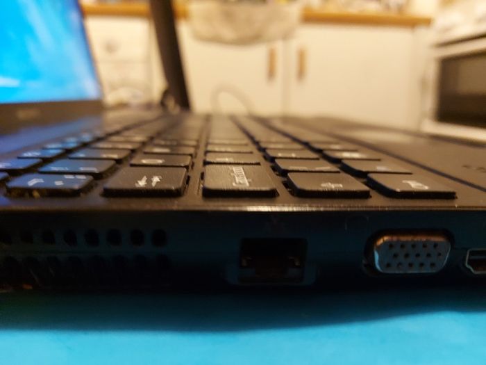Sony Vaio Laptop, PCG-61511M, Windows 7 Professional, 32 bit, AMD Phenom II Triple Core Processor, 1.8GHz, 8GB Ram,