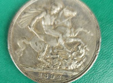 England 1892 VICTORIA Silver Crown Coin In Extremely Fine Condition