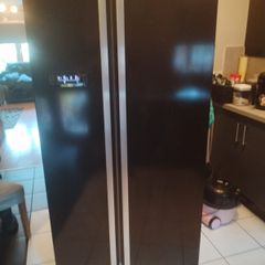 Kenwood amirican fridge freezer