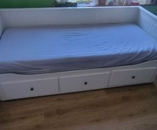 Ikea hemnes bed