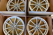 Genuine BMW G20 G21 320i OEM 17 inch V spoke 778 Alloy Wheels