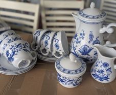 blue and white china set