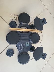 Electronic drum kit