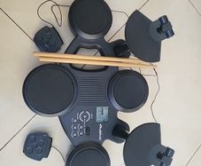 Electronic drum kit