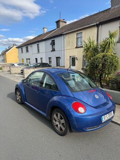 Blue Volkswagen Beetle