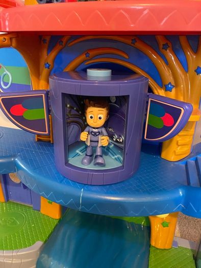 PJ Masks House, vehicles & characters