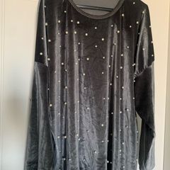 Brand new tunic- size 16/18/20