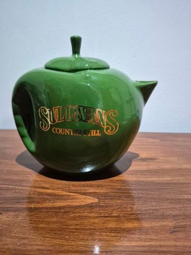 RARE Vintage Wade PDM Sullivans Country Still Irish Pub Water Jug With Lid MINT Condition
