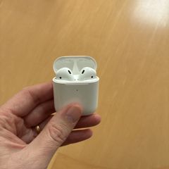 Apple Airpods 2nd generation