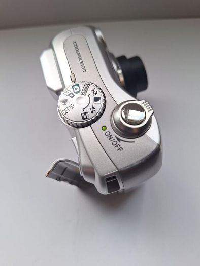 Nikon Coolpix 3100