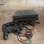 Playstation 4 slim Image 2