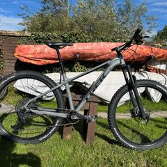 Trek Roscoe 8 Hardtail Mountain Bike