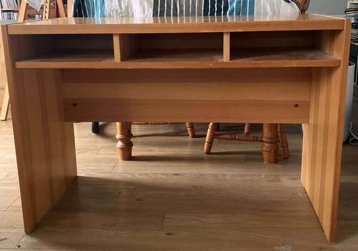 desk