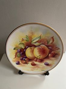 Reduced Large vintage decorative wall plate.