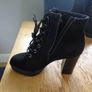 Ladies Suede Boots for Sale Image 5