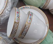 Spode Golden Trellis pattern bone china dinner service