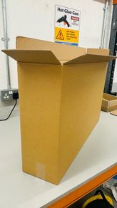 Box for monitor or pictures frames