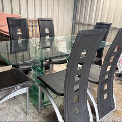 Glass table and 6 chairs