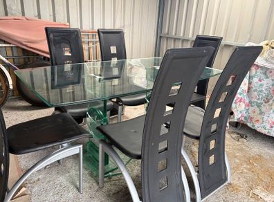 Glass table and 6 chairs