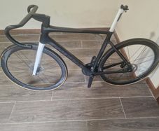Colnago V4Rs size 51 Carbon Disc Brake Frameset Colnago Full Cockpit