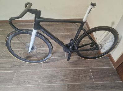 Colnago V4Rs size 51 Carbon Disc Brake Frameset Colnago Full Cockpit