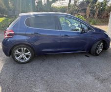Peugeot 208 2013
