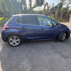 Peugeot 208 2013