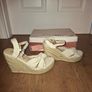 Brand NEW beautiful jute platform sandals, size 4 Image 2