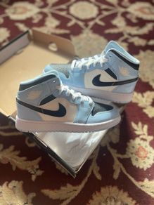 Nike Air Jordan 1 Mid Gs Ice Blue