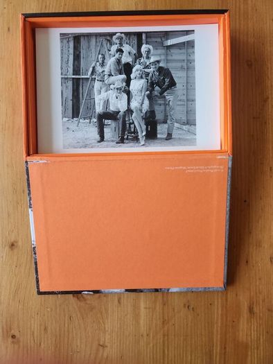 Postcards Black And White X 17 In Presentation Box.  All In Very Good Condition.