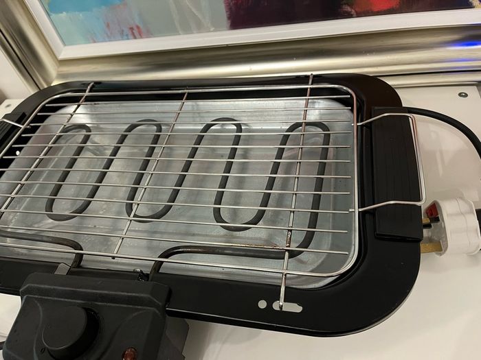 Electric barbecue
