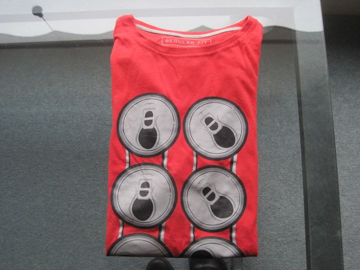 Bundle of 6 S/M Tee Shirts.