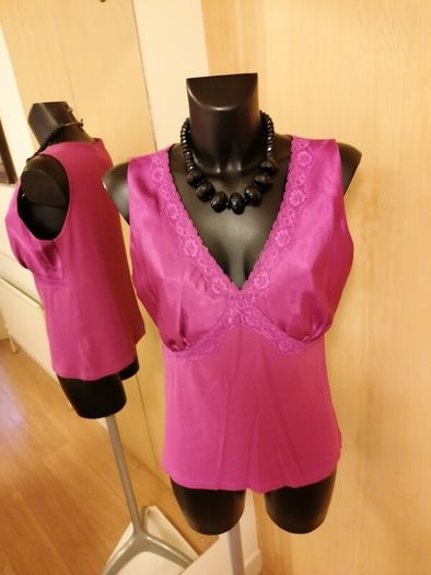 Women's Top Fushia size 18
