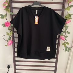 top Bnwt new collection freesize oversized black v neck top