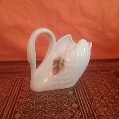Royal Stuart China Swan