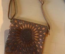 Lovely Message/ Cross Body Bag